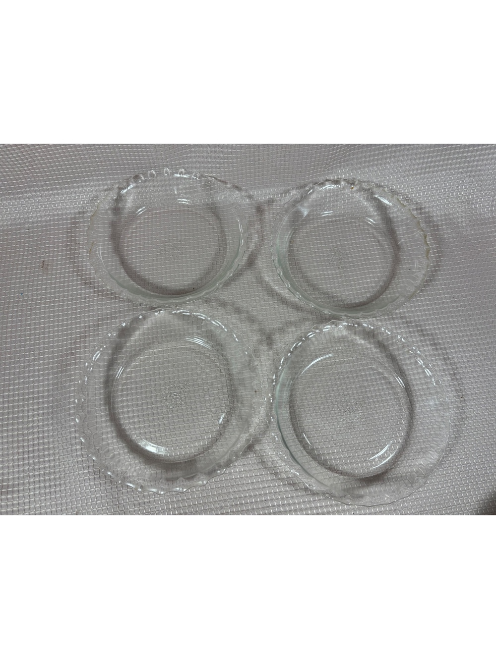 285 - 4 Fluted rim 206 Pyrex 6” glass pie / tart dishes